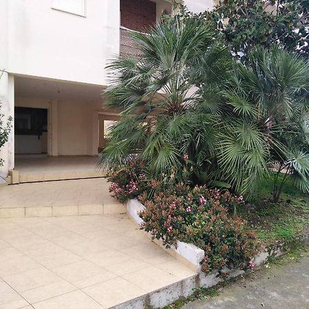Hommie Apartment Amaliada Экстерьер фото